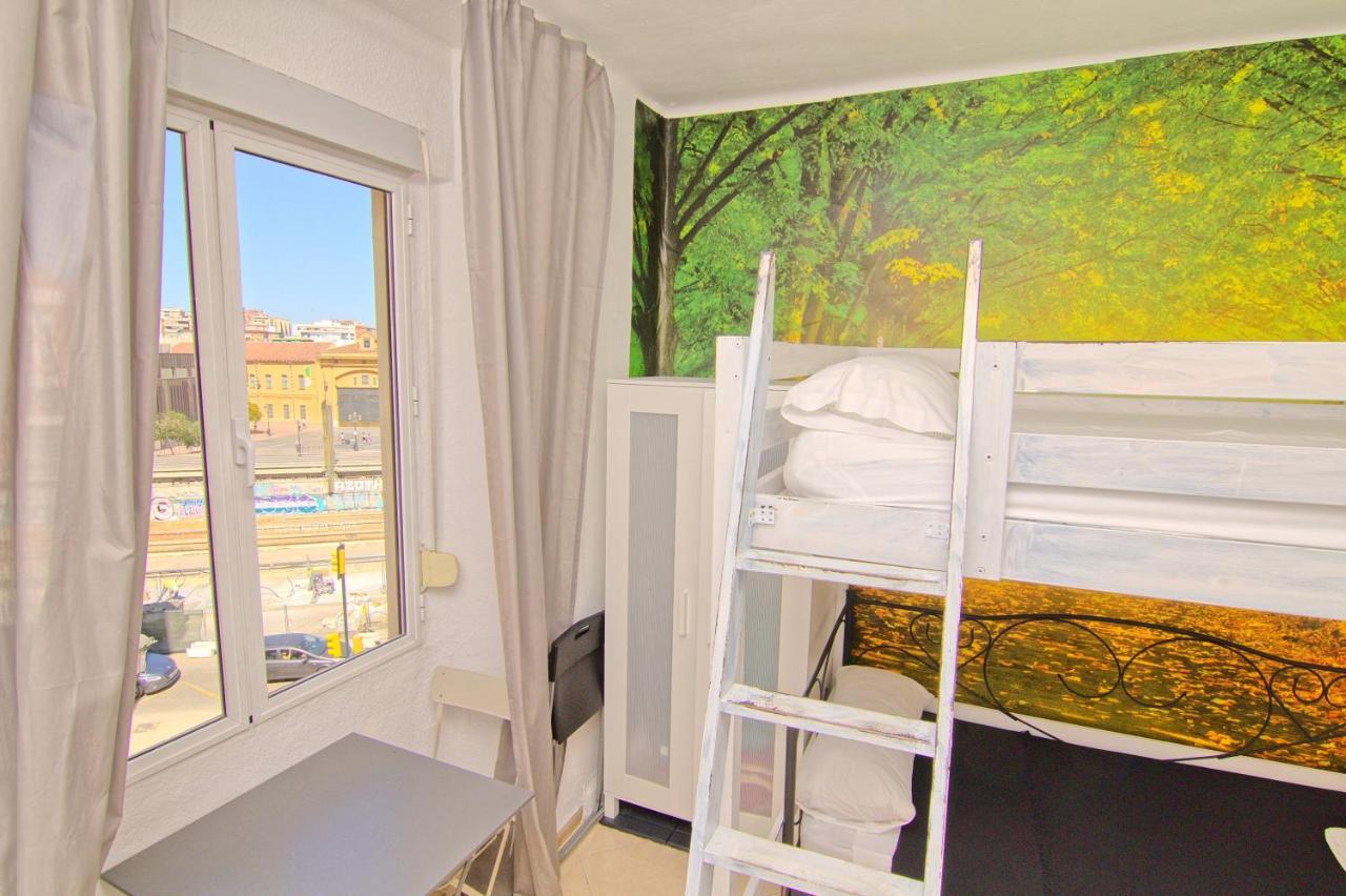 Low Cost Room Mercado Malaga Exterior photo